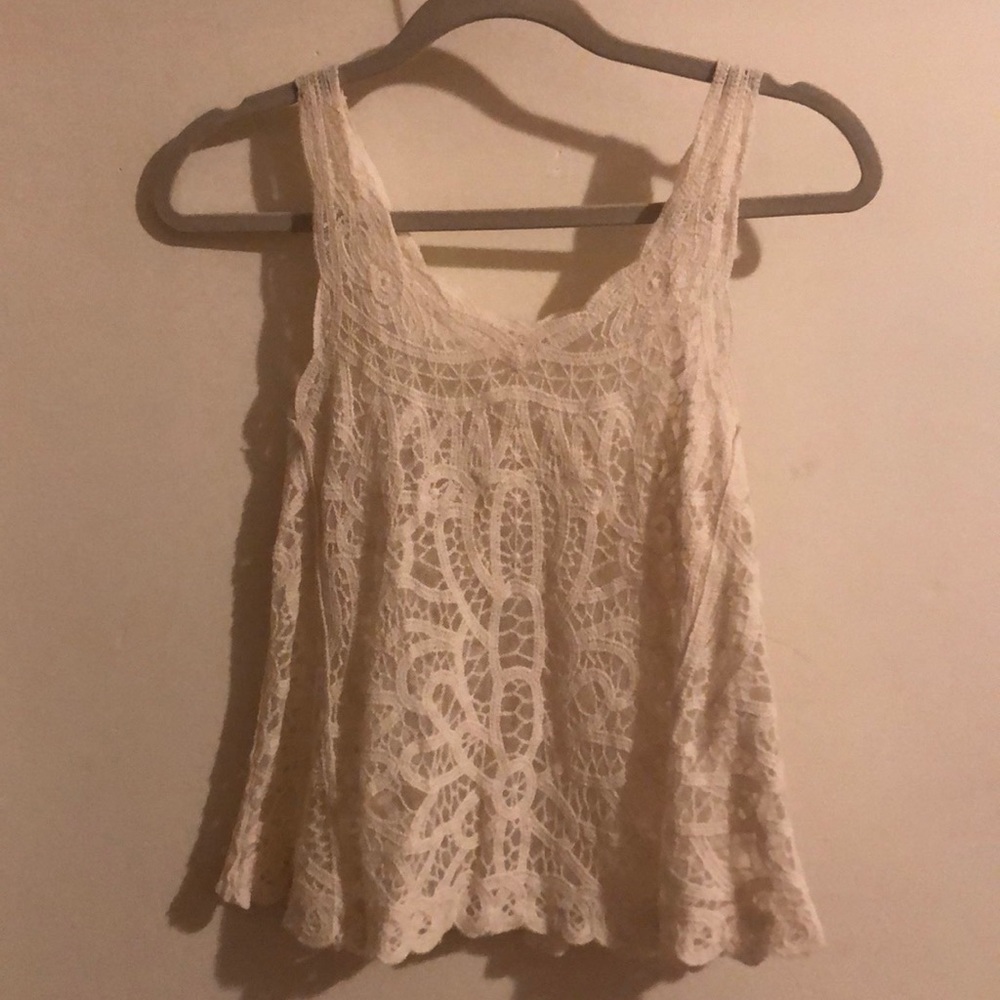 Scalloped lace tank
